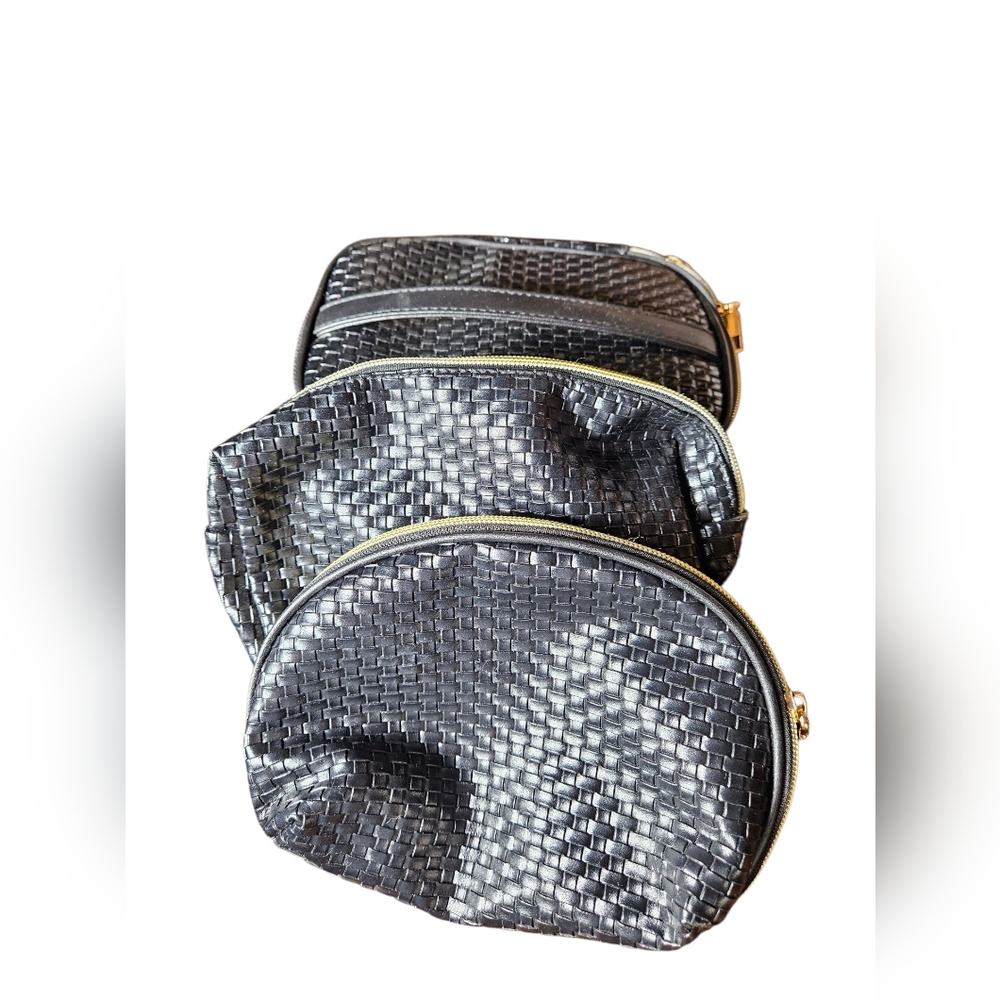 Black Woven Travel Kit For Make-Up Jewlery .